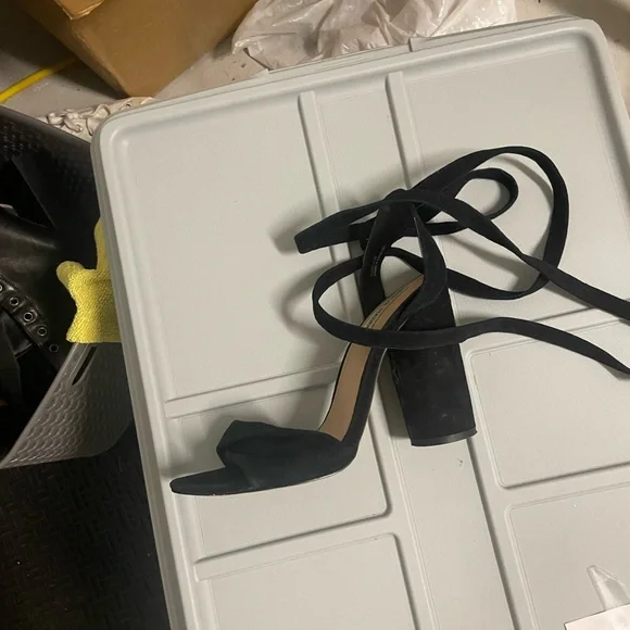 Steve Madden Wrap Black Suede Clary Heels - Picture 8 of 8